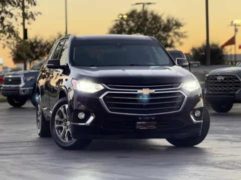 Photos of 2019 Chevrolet Traverse Premier for sale in Alvin, TX at Auto Boutique Texas