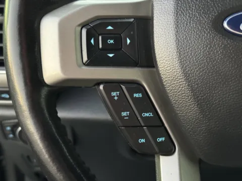 More photos of 2022 Ford Super Duty F-250 SRW LARIAT at Auto Boutique Texas, TX