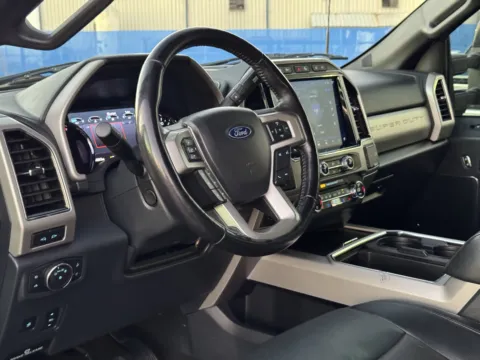 More photos of 2022 Ford Super Duty F-250 SRW LARIAT at Auto Boutique Texas, TX