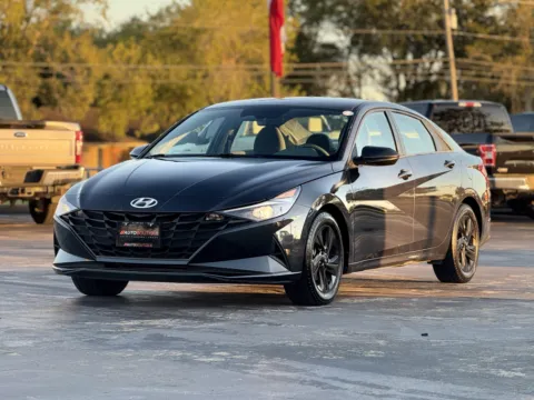 Another view of 2021 Hyundai Elantra SEL for sale in Alvin, TX at Auto Boutique Texas