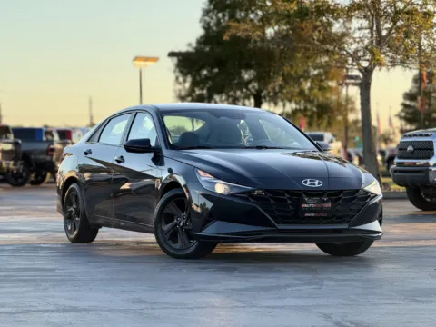 Photos of 2021 Hyundai Elantra SEL for sale in Alvin, TX at Auto Boutique Texas