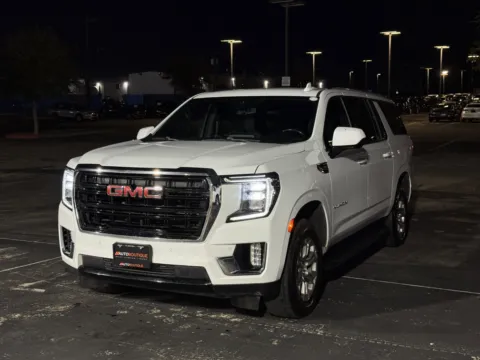 Another view of 2022 GMC Yukon XL SLE for sale in Alvin, TX at Auto Boutique Texas
