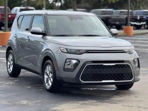 Photos of 2022 Kia Soul LX for sale in Alvin, TX at Auto Boutique Texas