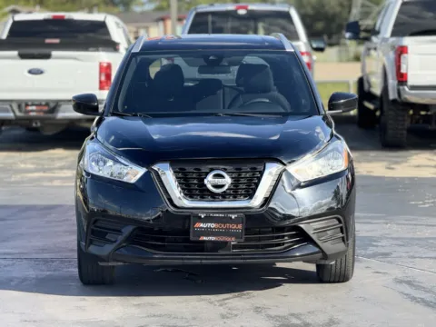 More photos of 2020 Nissan Kicks SV at Auto Boutique Texas, TX