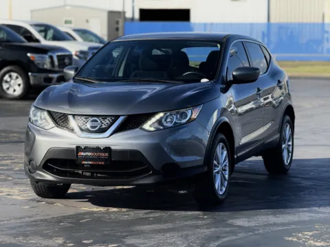 Another view of 2018 Nissan Rogue Sport S for sale in Alvin, TX at Auto Boutique Texas