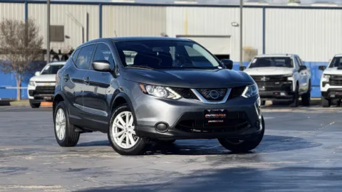 Gray 2018 Nissan Rogue Sport S for sale in Alvin, TX