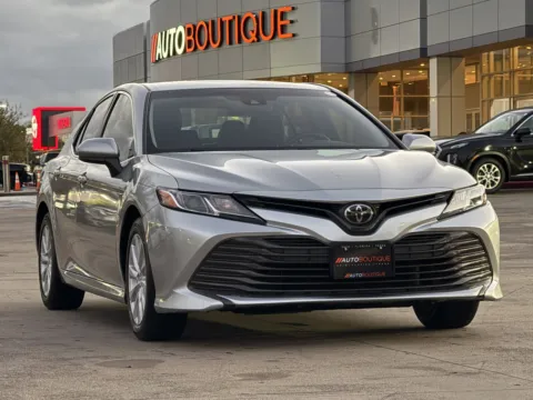 Photos of 2018 Toyota Camry LE for sale in Alvin, TX at Auto Boutique Texas
