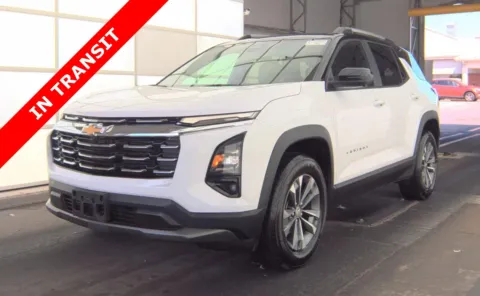 White 2025 Chevrolet Equinox FWD LT for sale in Alvin, TX