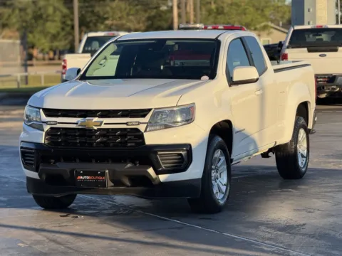 Another view of 2022 Chevrolet Colorado 2WD LT for sale in Alvin, TX at Auto Boutique Texas