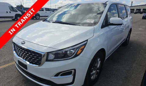 White 2021 Kia Sedona LX for sale in Alvin, TX