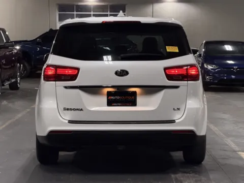 More photos of 2021 Kia Sedona LX at Auto Boutique Texas, TX