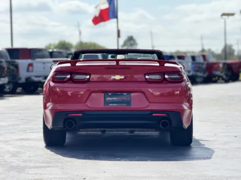 More photos of 2020 Chevrolet Camaro 1LT at Auto Boutique Texas, TX
