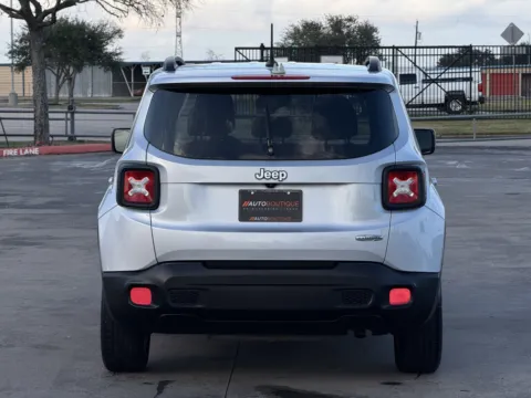 More photos of 2017 Jeep Renegade Latitude at Auto Boutique Texas, TX