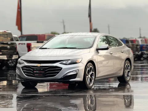 Another view of 2024 Chevrolet Malibu LT for sale in Alvin, TX at Auto Boutique Texas