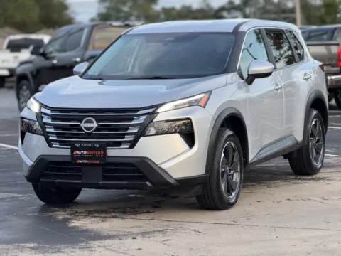 Another view of 2024 Nissan Rogue SV for sale in Alvin, TX at Auto Boutique Texas