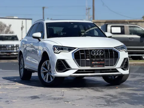 Photos of 2024 Audi Q3 S line Premium for sale in Alvin, TX at Auto Boutique Texas