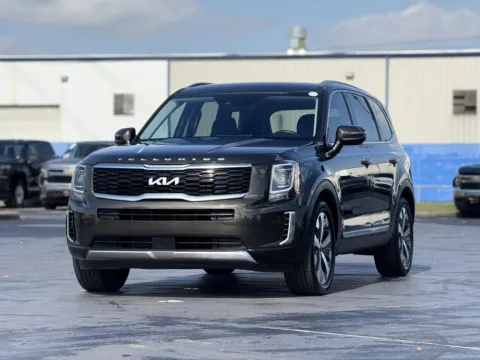 Another view of 2022 KIA TELLURIDE S for sale in Alvin, TX at Auto Boutique Texas