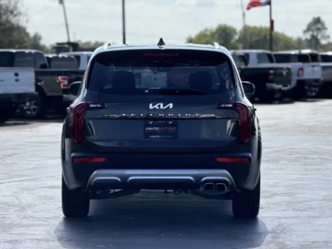 More photos of 2022 KIA TELLURIDE S at Auto Boutique Texas, TX