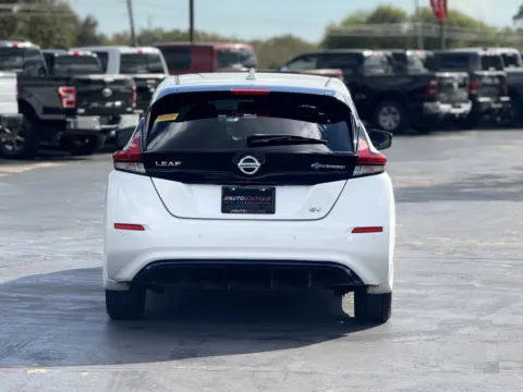 More photos of 2020 Nissan LEAF SV at Auto Boutique Texas, TX