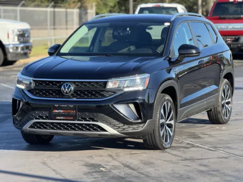 Another view of 2022 Volkswagen Taos SE for sale in Alvin, TX at Auto Boutique Texas