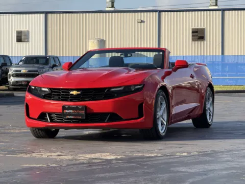 Another view of 2020 Chevrolet Camaro 1LT for sale in Alvin, TX at Auto Boutique Texas