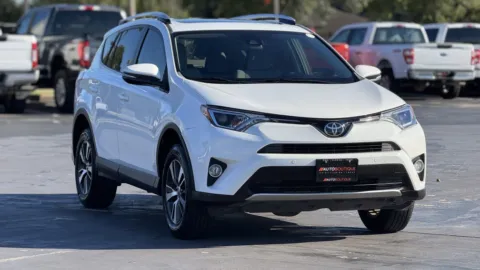 White 2016 Toyota RAV4 XLE for sale in Alvin, TX
