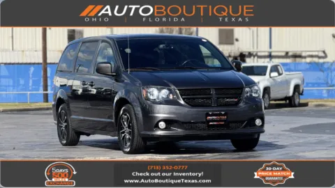 Gray 2017 Dodge Grand Caravan SXT for sale in Alvin, TX