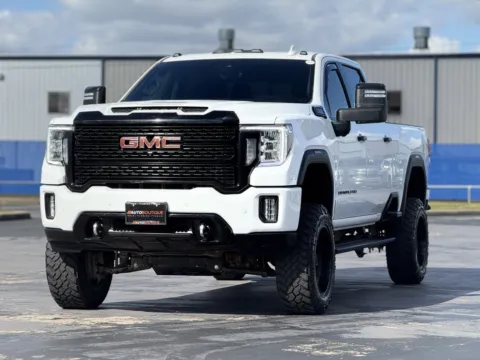 Another view of 2021 GMC Sierra 2500HD Denali for sale in Alvin, TX at Auto Boutique Texas