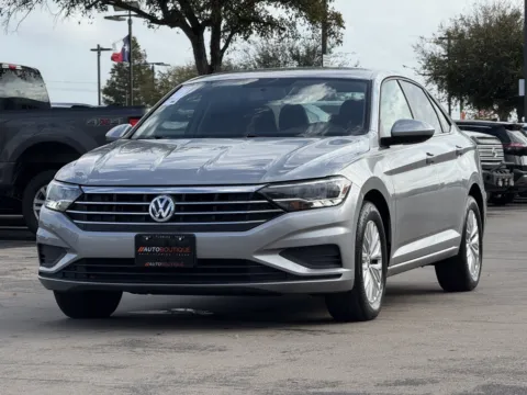 Another view of 2019 Volkswagen Jetta SE for sale in Alvin, TX at Auto Boutique Texas