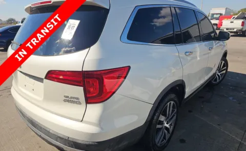 More photos of 2017 Honda Pilot Elite at Auto Boutique Texas, TX