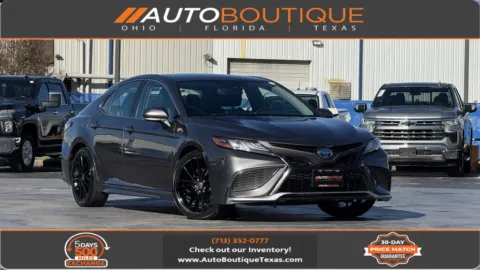 Gray 2022 Toyota Camry Hybrid XSE for sale in Alvin, TX