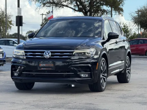 Another view of 2018 Volkswagen Tiguan SEL Premium for sale in Alvin, TX at Auto Boutique Texas