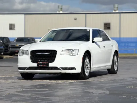 Another view of 2020 Chrysler 300 Touring L for sale in Alvin, TX at Auto Boutique Texas