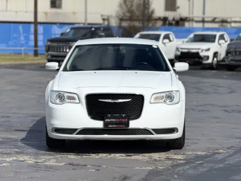 More photos of 2020 Chrysler 300 Touring L at Auto Boutique Texas, TX