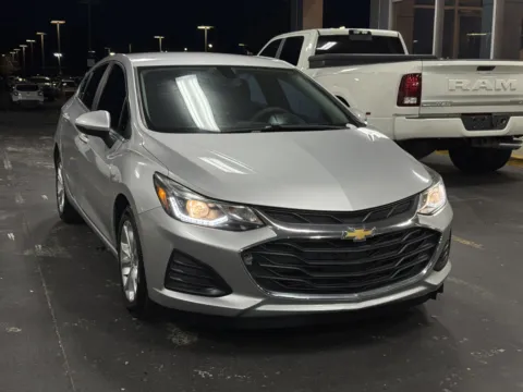 Photos of 2019 Chevrolet Cruze LT for sale in Alvin, TX at Auto Boutique Texas