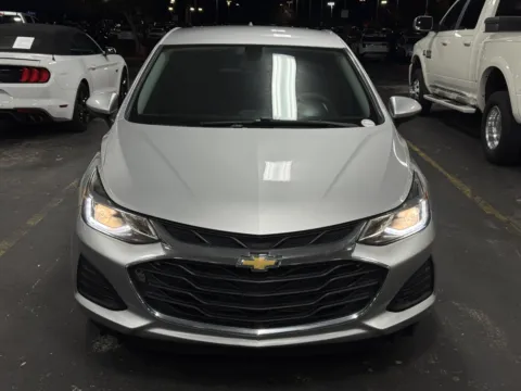 More photos of 2019 Chevrolet Cruze LT at Auto Boutique Texas, TX