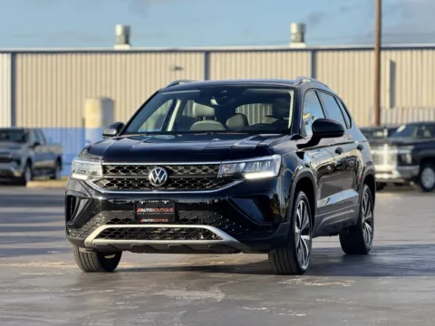 More photos of 2024 Volkswagen Taos SE at Auto Boutique Texas, TX