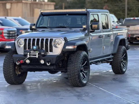 Another view of 2020 JEEP GLADIATOR Sport S for sale in Alvin, TX at Auto Boutique Texas