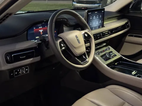 More photos of 2024 Lincoln Aviator Premiere at Auto Boutique Texas, TX