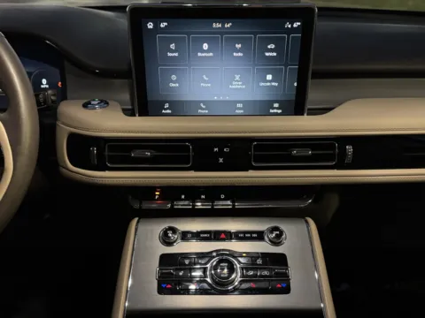 Photos of 2024 Lincoln Aviator Premiere for sale in Alvin, TX at Auto Boutique Texas