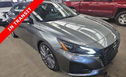 Another view of 2023 Nissan Altima 2.5 SL for sale in Alvin, TX at Auto Boutique Texas