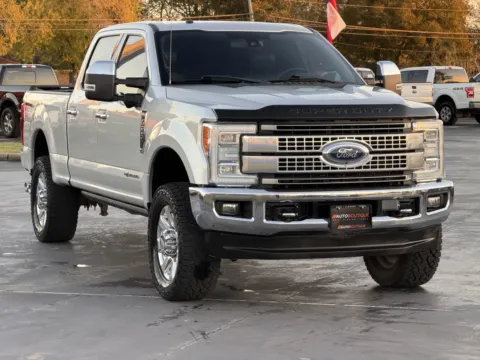 Photos of 2017 Ford Super Duty F-250 SRW Platinum for sale in Alvin, TX at Auto Boutique Texas