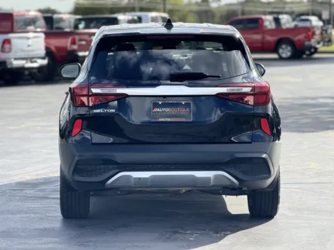 More photos of 2022 Kia Seltos LX at Auto Boutique Texas, TX