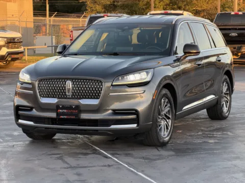 Another view of 2020 Lincoln Aviator Standard for sale in Alvin, TX at Auto Boutique Texas