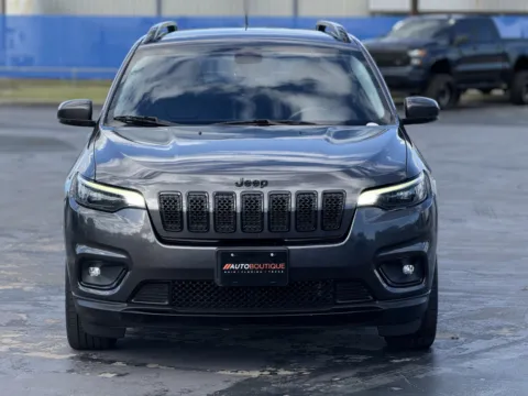 More photos of 2019 Jeep Cherokee Altitude at Auto Boutique Texas, TX