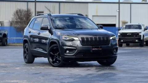 Gray 2019 Jeep Cherokee Altitude for sale in Alvin, TX