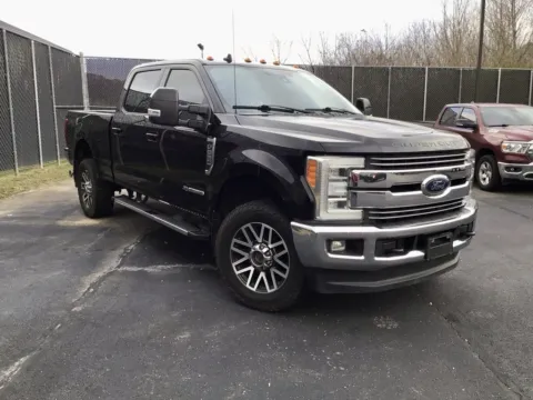 Black 2019 Ford F-250SD Lariat for sale in Athens, OH