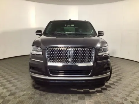 More photos of 2023 Lincoln Navigator Reserve at Don Wood Ford Lincoln, OH