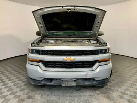 More photos of 2018 Chevrolet Silverado 1500 Custom at Don Wood Ford Lincoln, OH