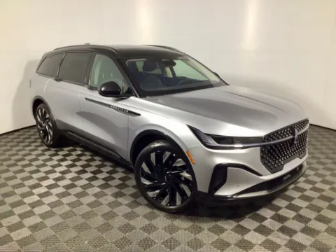 More photos of 2026 Lincoln Nautilus Reserve at Don Wood Ford Lincoln, OH